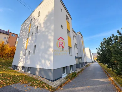 Na predaj 3-izbový byt, 96 m², Ružomberok, Tatranská cesta