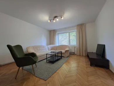 Na prenájom 2-izbový byt, 61 m², Piešťany, Vajanského