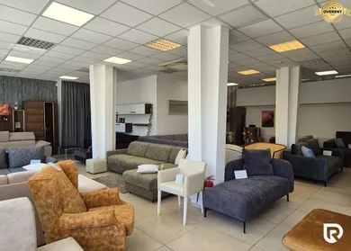 Na prenájom komerčné, 205 m², Bratislava-Nové Mesto, Račianska 99