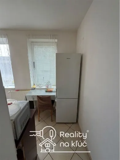 Na prenájom 1-izbový byt, 35 m², Lučenec, Ulica A. Jiráska