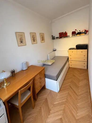 Na predaj 4-izbový byt, 78 m², Bratislava-Ružinov, Rovníková