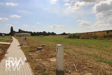 Na predaj pozemok, 700 m², Vlčkovce