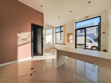 Na predaj komerčné, 55 m², Nesvady