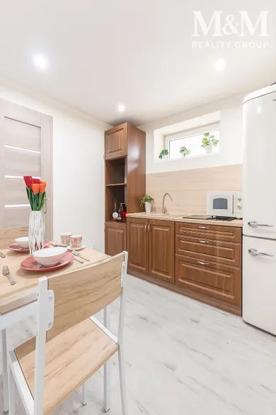Na predaj 7-izbový dom, 270 m², Veľký Meder, Lastovičková