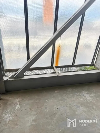 Na prenájom objekt, 13 m², Žilina, Saleziánska