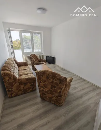 Byty na prenájom 3-izbový, Bratislava-Ružinov · €1 100