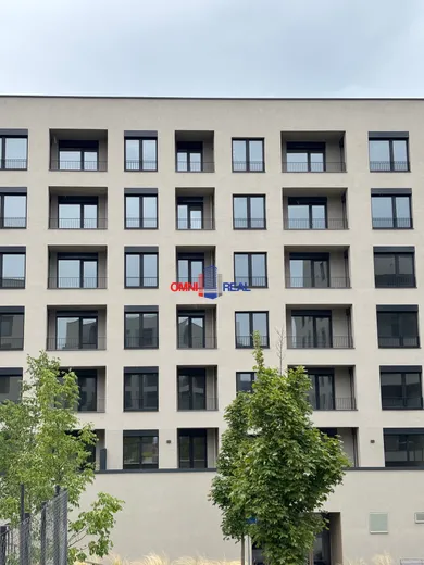 Mieszkania na wynajem, 2-pokojowe, Bratislava-Devínska Nová Ves · €610