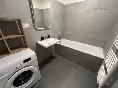 Na prenájom 2-izbový byt, 54 m², Bratislava-Petržalka