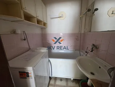 Na predaj 3-izbový byt, 62 m², Hlohovec, Za poštou