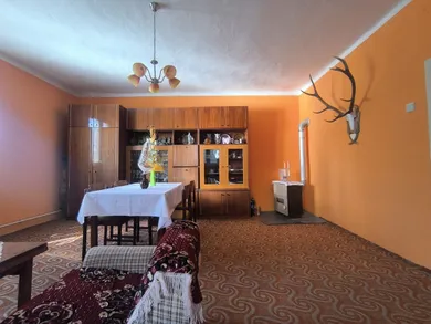 Na predaj 3-izbový dom, 68 m², Heľpa