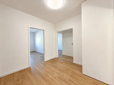 Na predaj 4-izbový byt, 73 m², Bratislava-Petržalka, Kapicova