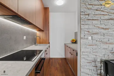 Na prenájom 2-izbový byt, 55 m², Bratislava-Karlova Ves, Staré grunty