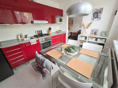 Квартиры на продажу, 3-комнатные, Žilina · €224 000