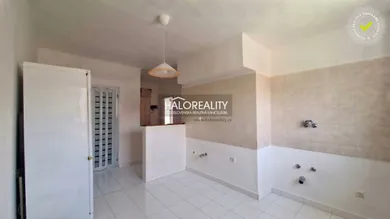 Na predaj 3-izbový byt, 66 m², Revúca