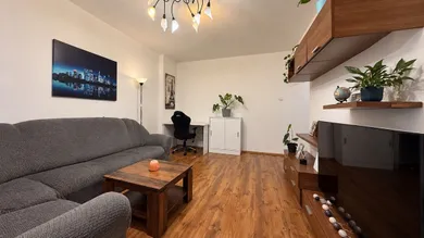 Na predaj 2-izbový byt, 65 m², Zvolen, R. Jašíka