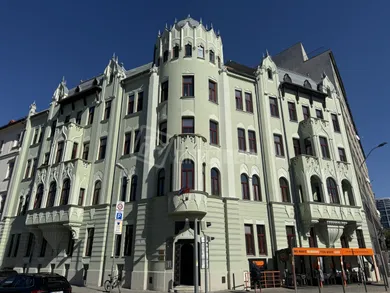 Lokale komercyjne na wynajem, Bratislava-Staré Mesto · €1476