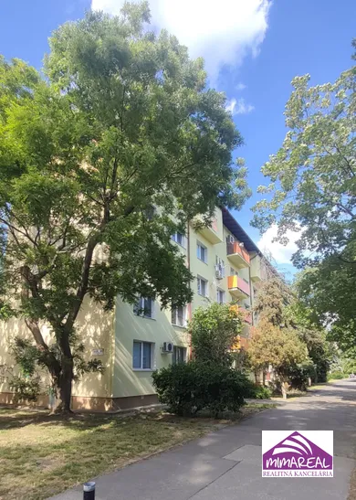 Mieszkania na sprzedaż, 4-pokojowe, Bratislava-Ružinov · €279 800