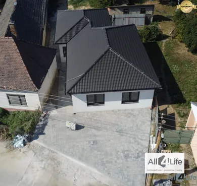 Na predaj 4-izbový dom, 113 m², Krakovany