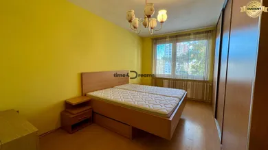 Na predaj 3-izbový byt, 84 m², Nitra, Bazovského