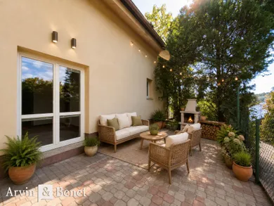 Domy na predaj, Bratislava-Nové Mesto · €599 000