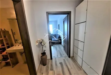 Na prenájom 1-izbový byt, 30 m², Šamorín, Platan