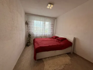 Na predaj 3-izbový byt, 70 m², Banská Bystrica, Povstalecká cesta