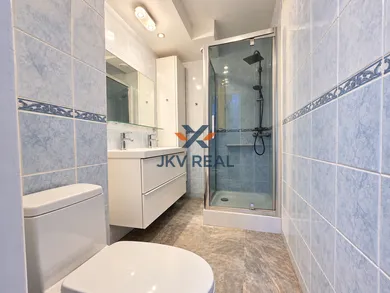 Na predaj 3-izbový byt, 86 m², Hlohovec, vinohradská