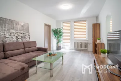 Mieszkania na wynajem, 3-pokojowe, Bratislava-Dúbravka · €800