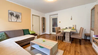 Na predaj 2-izbový byt, 56 m², Skalica, Koreszkova