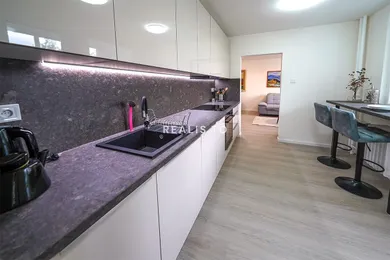Na prenájom byt v Bratislava-Lamač · €900 · Dokončené
