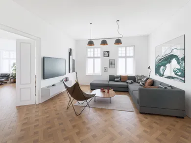 Na predaj 6-izbový dom, 186 m², Zvolen, -