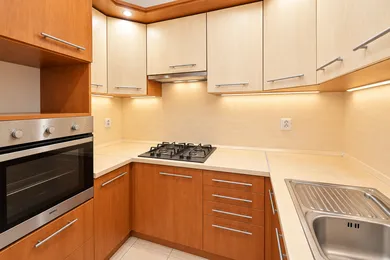 Eladó lakások, 3-szobás, Komárno · €95 000