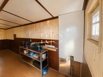 Na predaj rekreačný dom, 18 m², Banská Bystrica, -