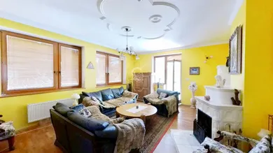 Na predaj 8-izbový dom, 301 m², Nová Lesná, Janka Počúvaja