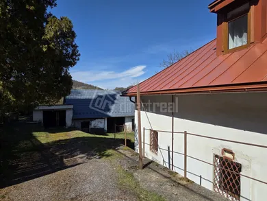 Na predaj rekreačný dom, 598 m², Vyhne