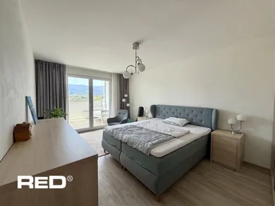 Na predaj 2-izbový byt, 72 m², Martin, Budovateľov