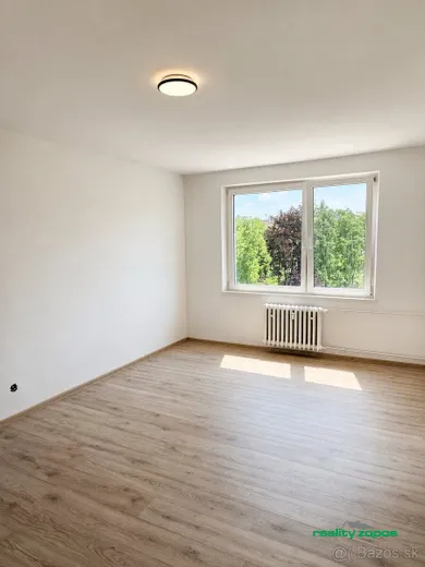 Eladó lakások, 2-szobás, Púchov · €139 900
