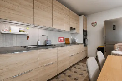 Na prenájom byt v Bratislava-Podunajské Biskupice · €800 · Pôvodný stav