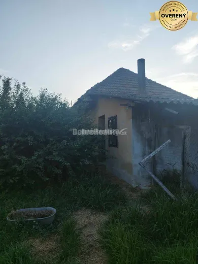 Na predaj 4-izbový dom, 150 m², Vlčany