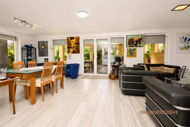 Na predaj 8-izbový dom, 300 m², Mosonmagyaróvár