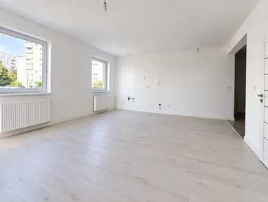Na predaj 3-izbový byt, 80 m², Dunajská Streda, Nová Ves