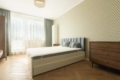 Na prenájom 1-izbový byt, 28 m², Bratislava-Karlova Ves