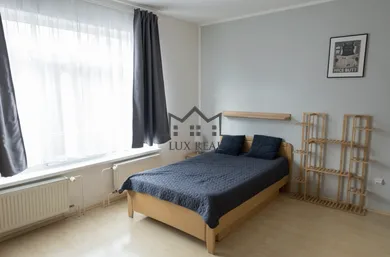 Na predaj 1-izbový byt, 31 m², Bratislava-Petržalka, Antolská