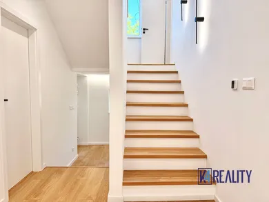 Na predaj dom, 150 m², Zvolen, J. Kalinčiaka