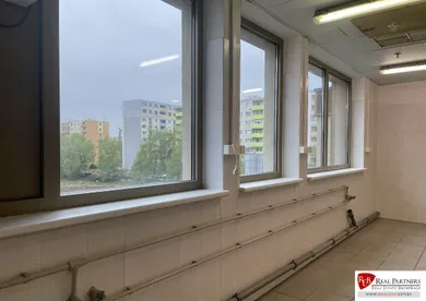 Na prenájom komerčné v Bratislava-Petržalka · €1 400 · Čiastočná rekonštrukcia