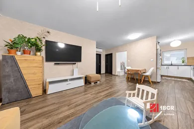 Na predaj dom, 88 m², Rovinka, Hrádzna