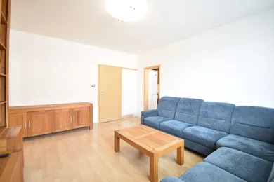 Na prenájom 4-izbový byt, 89 m², Bratislava-Karlova Ves, Beniakova