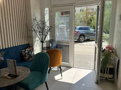 Na predaj komerčné, 55 m², Bratislava-Podunajské Biskupice, Podunajská
