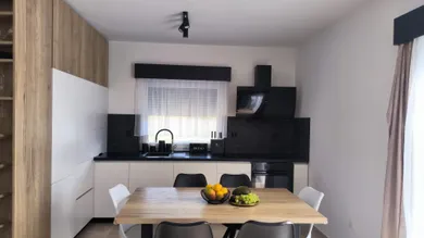 Na predaj 1-izbový dom, 130 m²