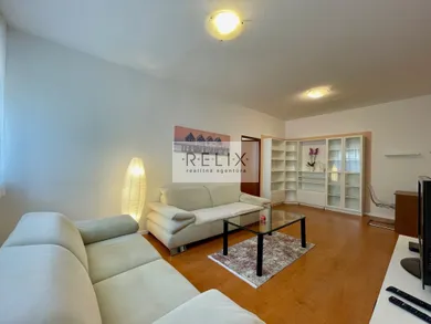 Eladó lakások, 2-szobás, Bratislava-Karlova Ves · €264 000